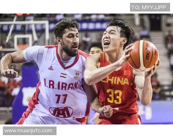 日中国男篮蓝队对阵加拿大精彩录相回顾与赛后分析