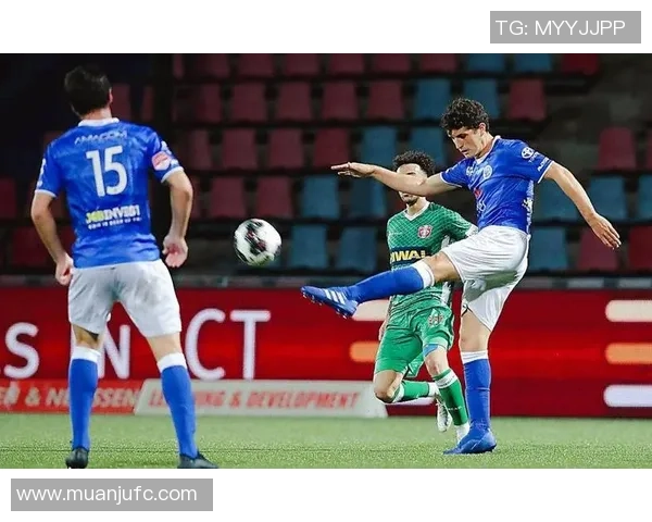 阿尔梅勒城与登博思的精彩对决结果揭晓，赛季走势引人关注